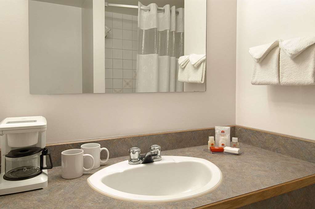 Ramada Limited Dawson Creek Quarto foto