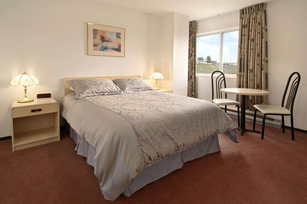Ramada Limited Dawson Creek Quarto foto