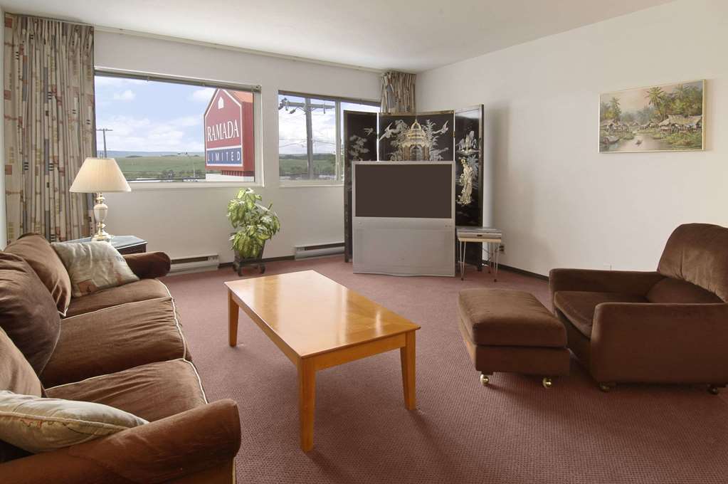 Ramada Limited Dawson Creek Quarto foto