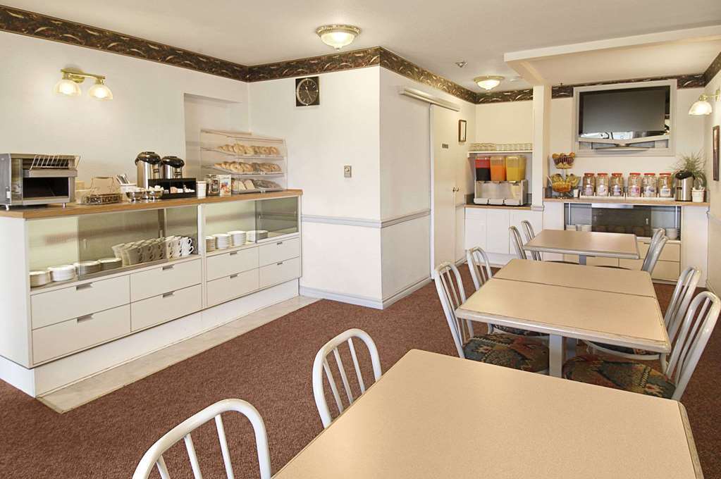 Ramada Limited Dawson Creek Restaurante foto